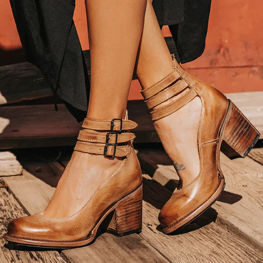 Chaussures à talons en cuir avec brides multiples